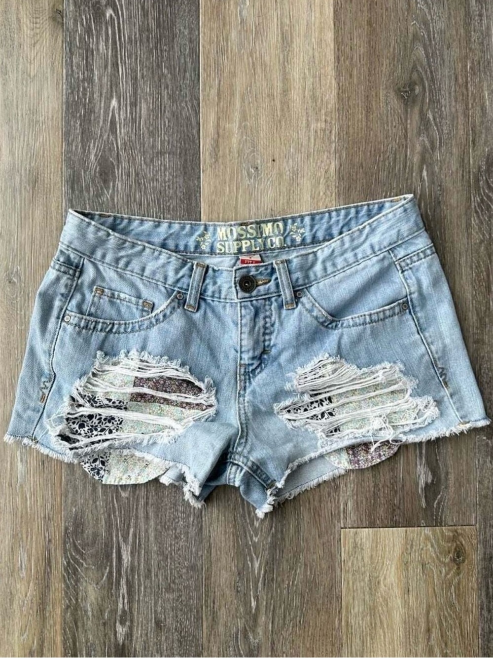 Y2K Mossimo Supply Co. Light Blue Distressed Denim Shorts 32" Waist Low Rise